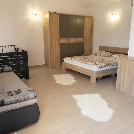 Kuca Za Odmor Kamena With Pool, Jacuzzi & Sauna
