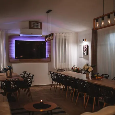 Villa Kuca Za Odmor Kamena With Pool, Jacuzzi & Sauna Grude
