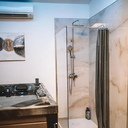 Kuca Za Odmor Kamena With Pool, Jacuzzi & Sauna Grude