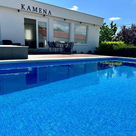Kuca Za Odmor Kamena With Pool, Jacuzzi & Sauna *