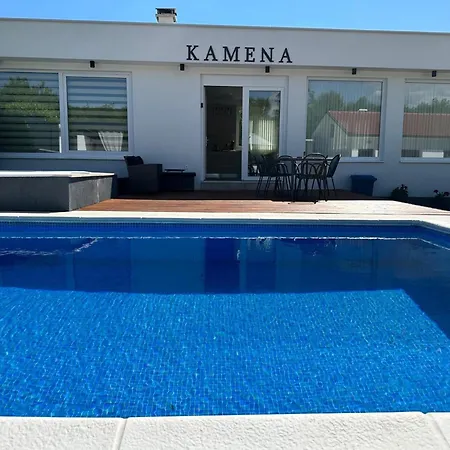 Kuca Za Odmor Kamena With Pool, Jacuzzi & Sauna Villa Grude